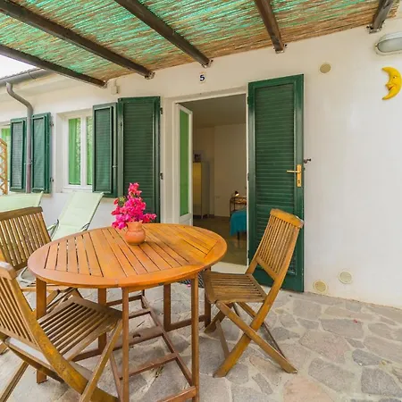 Rita Sul Golfo Dell'innamorata - Goelba *